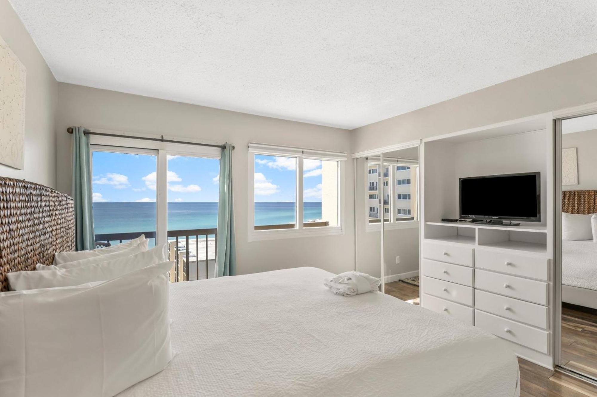 Beautiful Gulf And Views From Pinnacle Port A-935! Holiday home